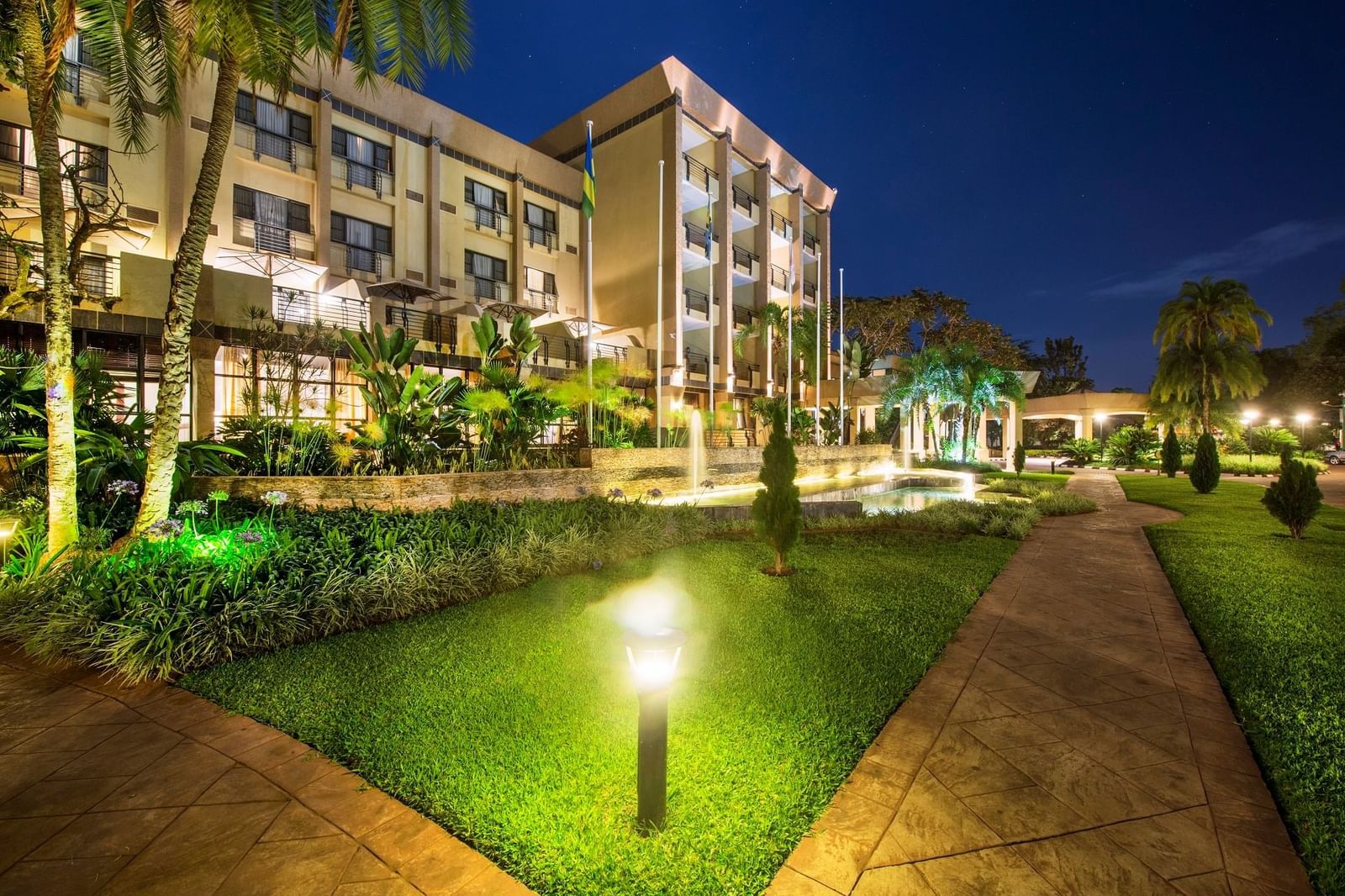 Serena Hotel
